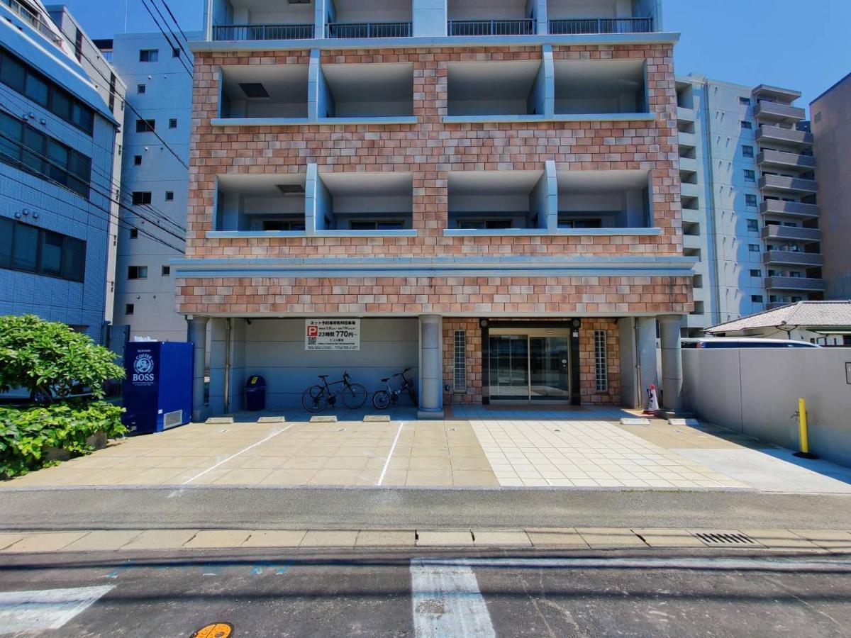 Picolo Hakata Apartment Fukuoka  Bagian luar foto